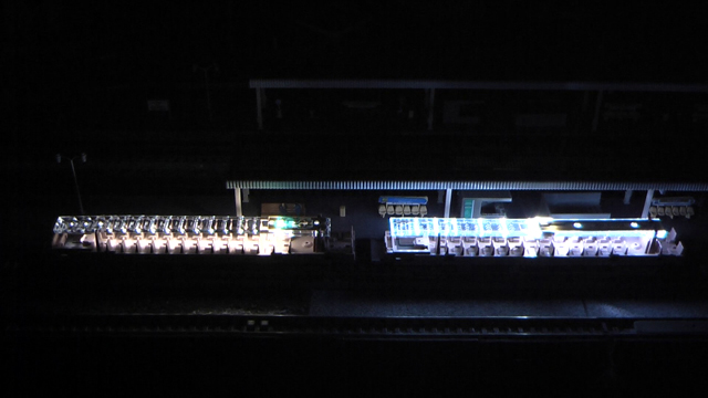 TOMIXとマイクロエースの室内灯比較: 鉄道模型を肴にぼやくブログ
